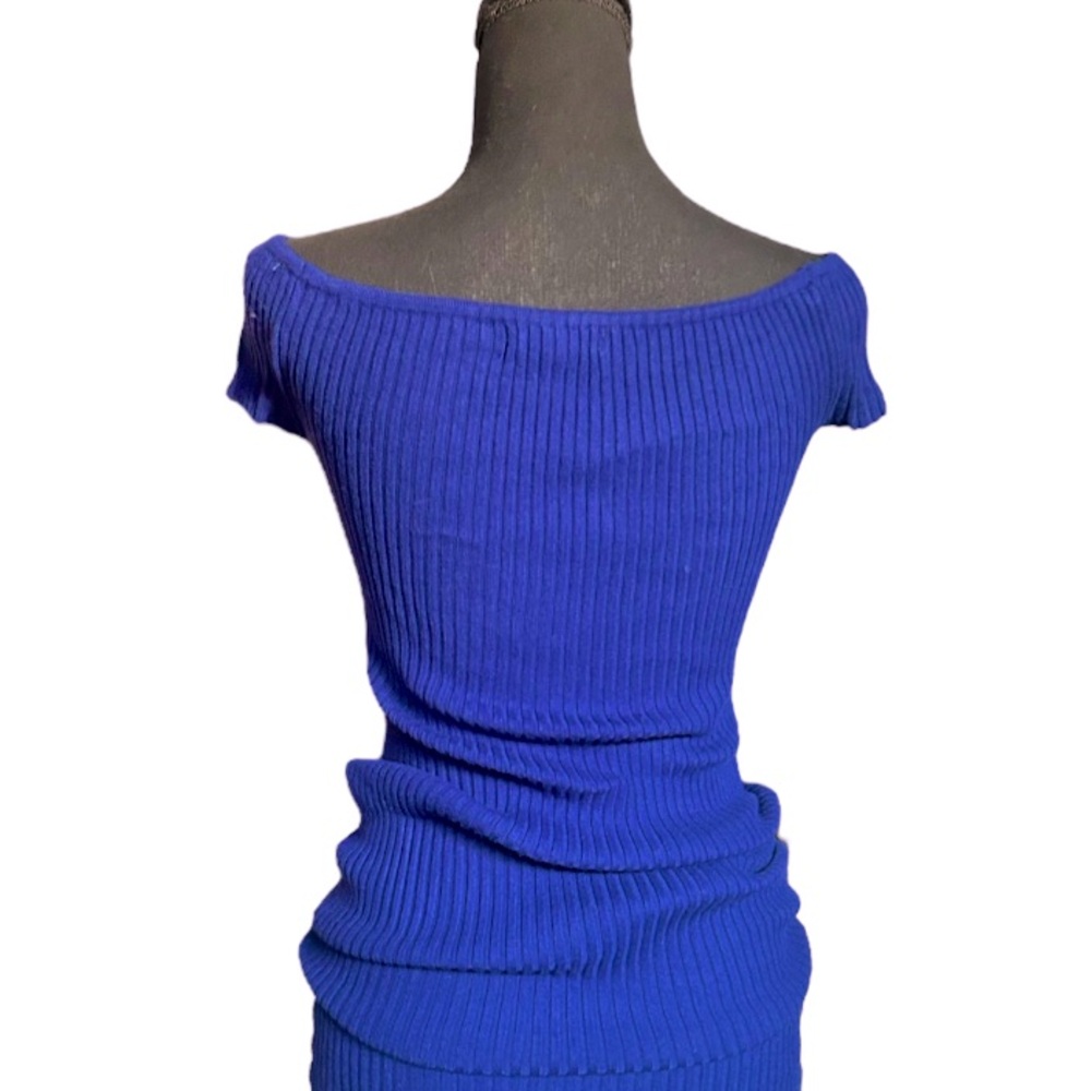 5/25$ ✨ Off-the-Shoulder Blue Ribbed Dress - Picture 2 of 8